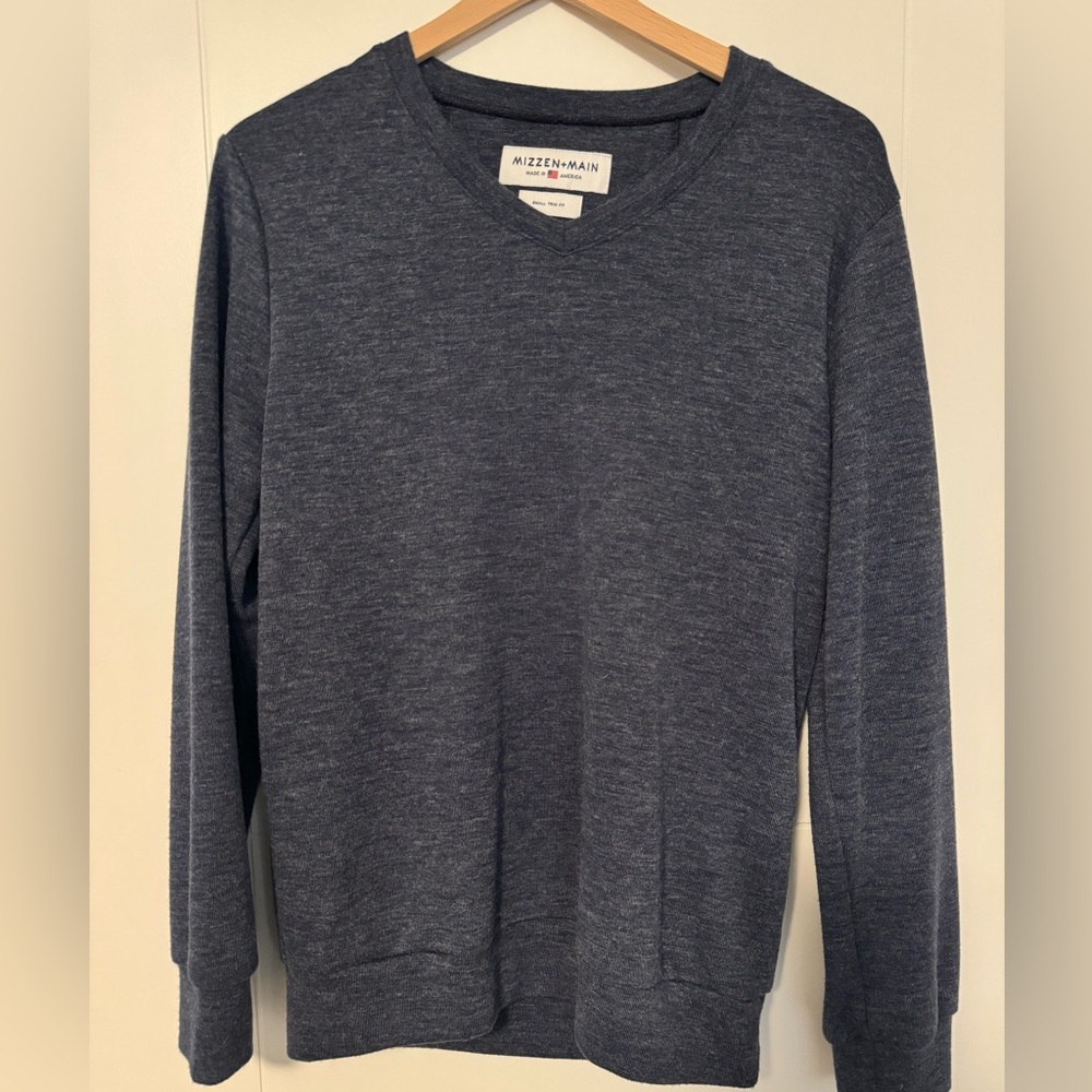 Men’s V neck sweater